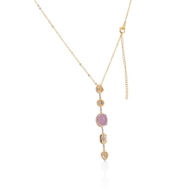 Mesmera Y Kolye resmi